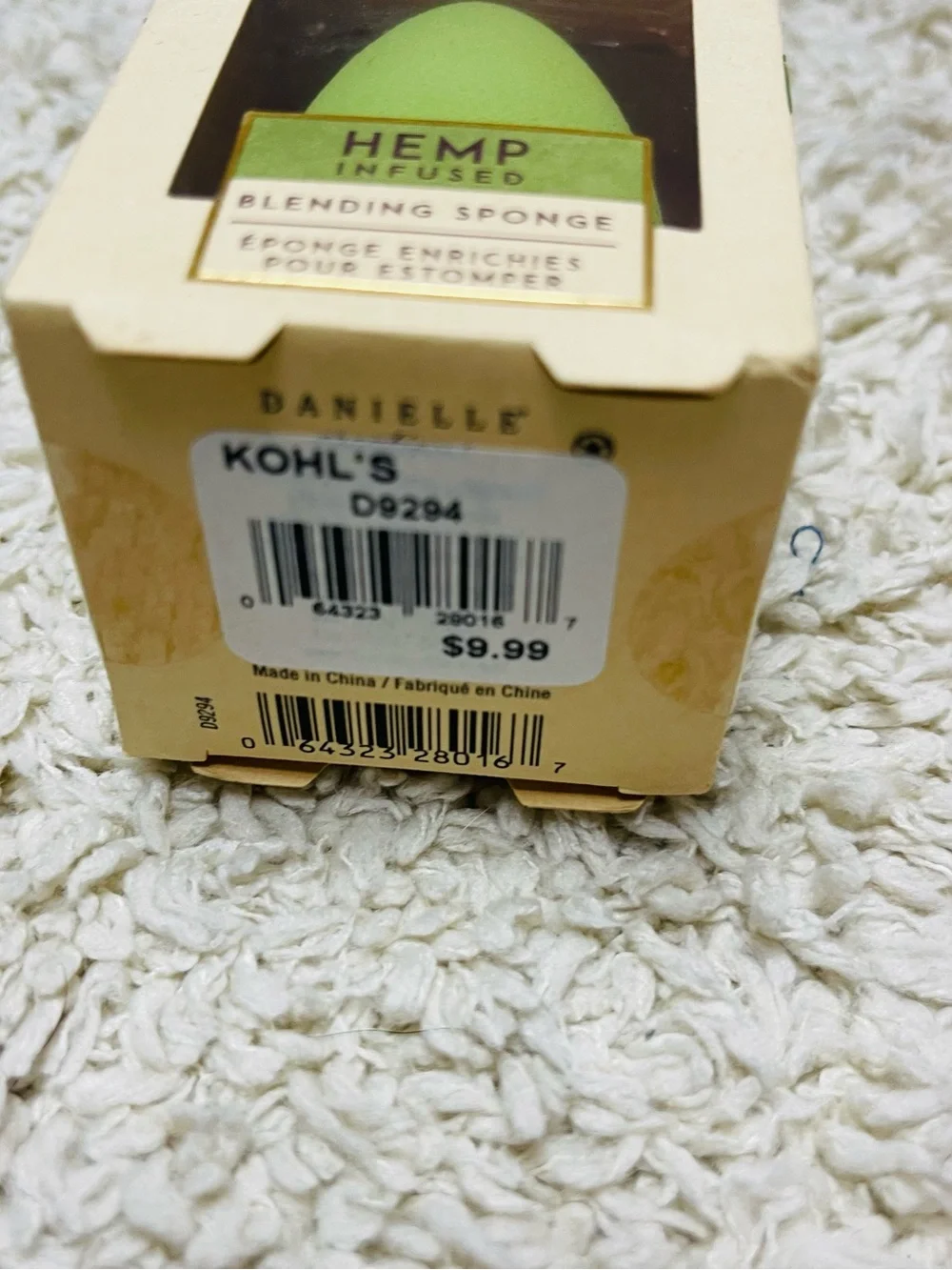 Kohl's Hemp-Infused Green Blending Sponge